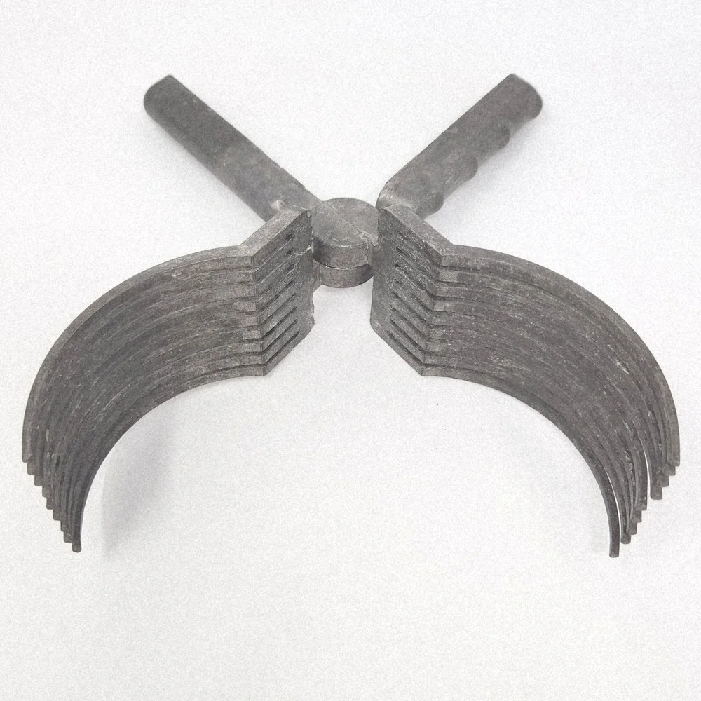 Vintage Alumimum‎ Roast Meat Holder Slicing Aid
